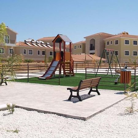 STAY Kyklades Resort&Spa Paralimni Exterior foto